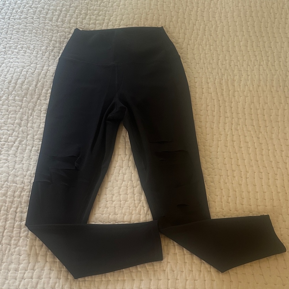 ALO Yoga Black Ripped Warrior Leggings